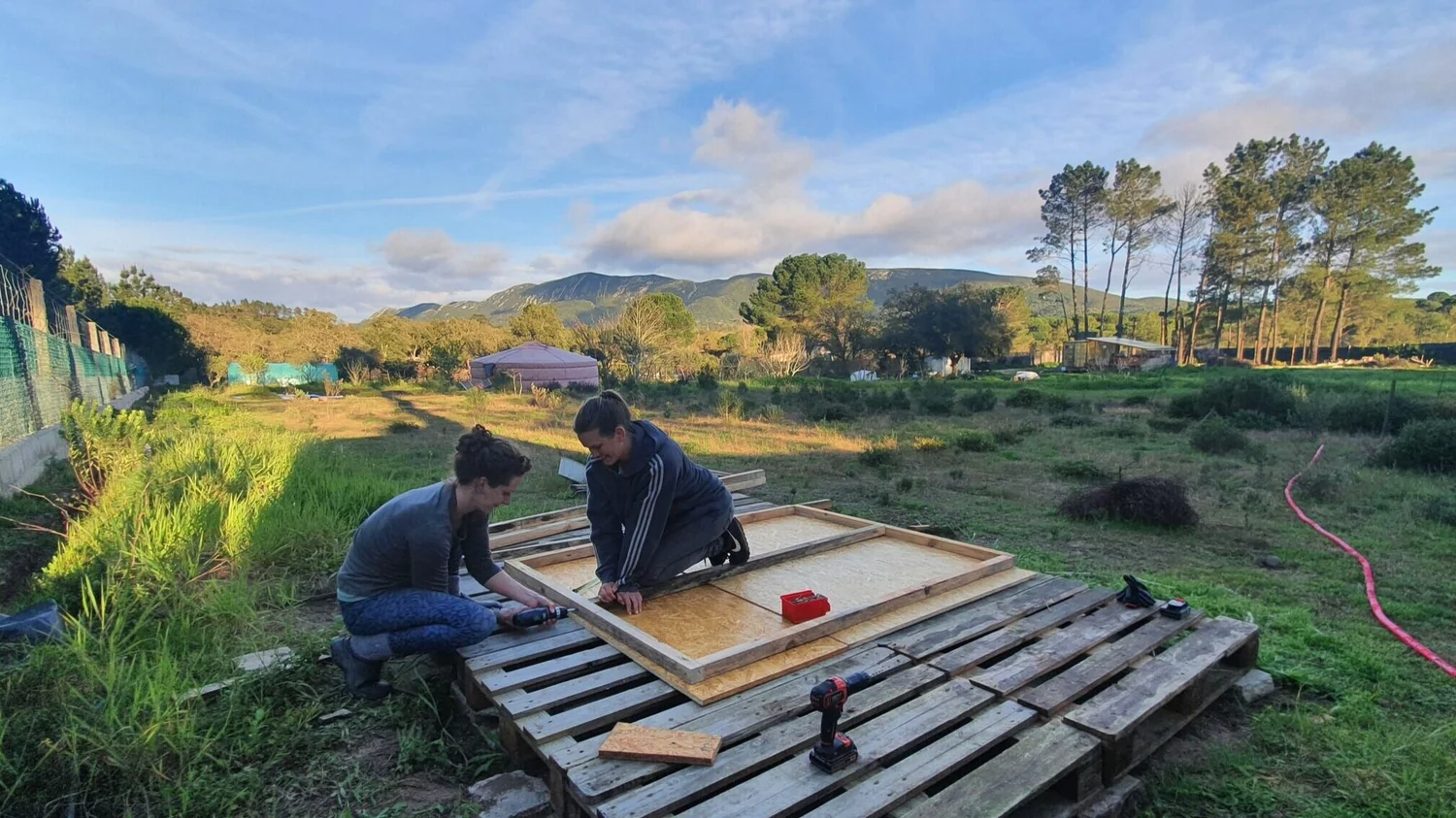 Slow Co Farm community land in Arrábida